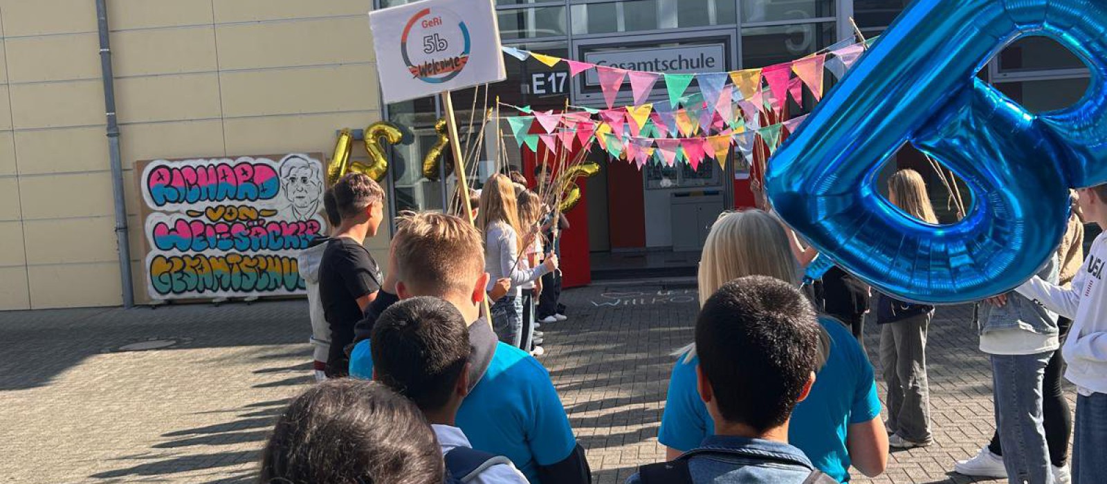 Mit Mut, Wünschen und bunten Wimpeln ins neue Schulabenteuer